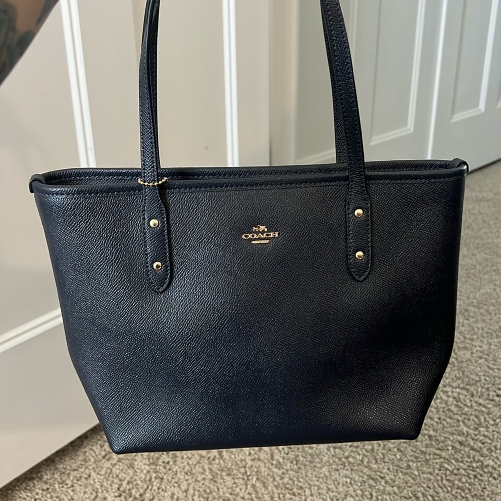 COACH LEATHER CITY SMALL TOTE BAG